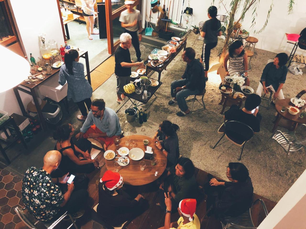 Yu Cafe Hostel Сонгкла Екстериор снимка