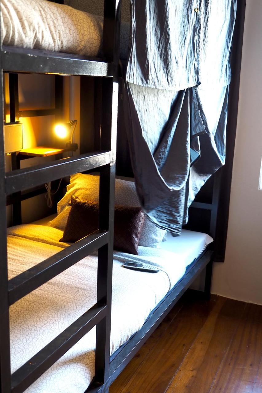Yu Cafe Hostel Сонгкла Екстериор снимка
