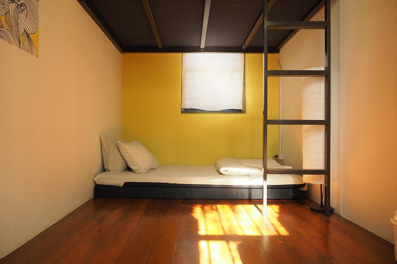 Yu Cafe Hostel Сонгкла Екстериор снимка