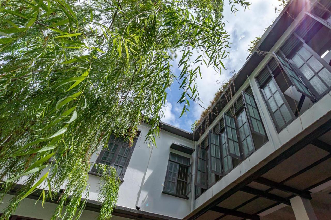 Yu Cafe Hostel Сонгкла Екстериор снимка